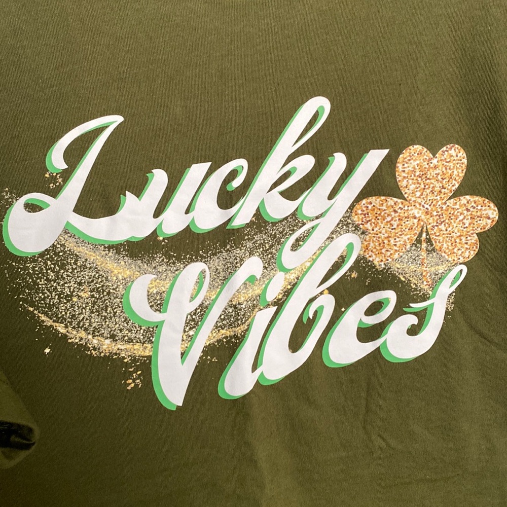 New! Lucky Vibes tee